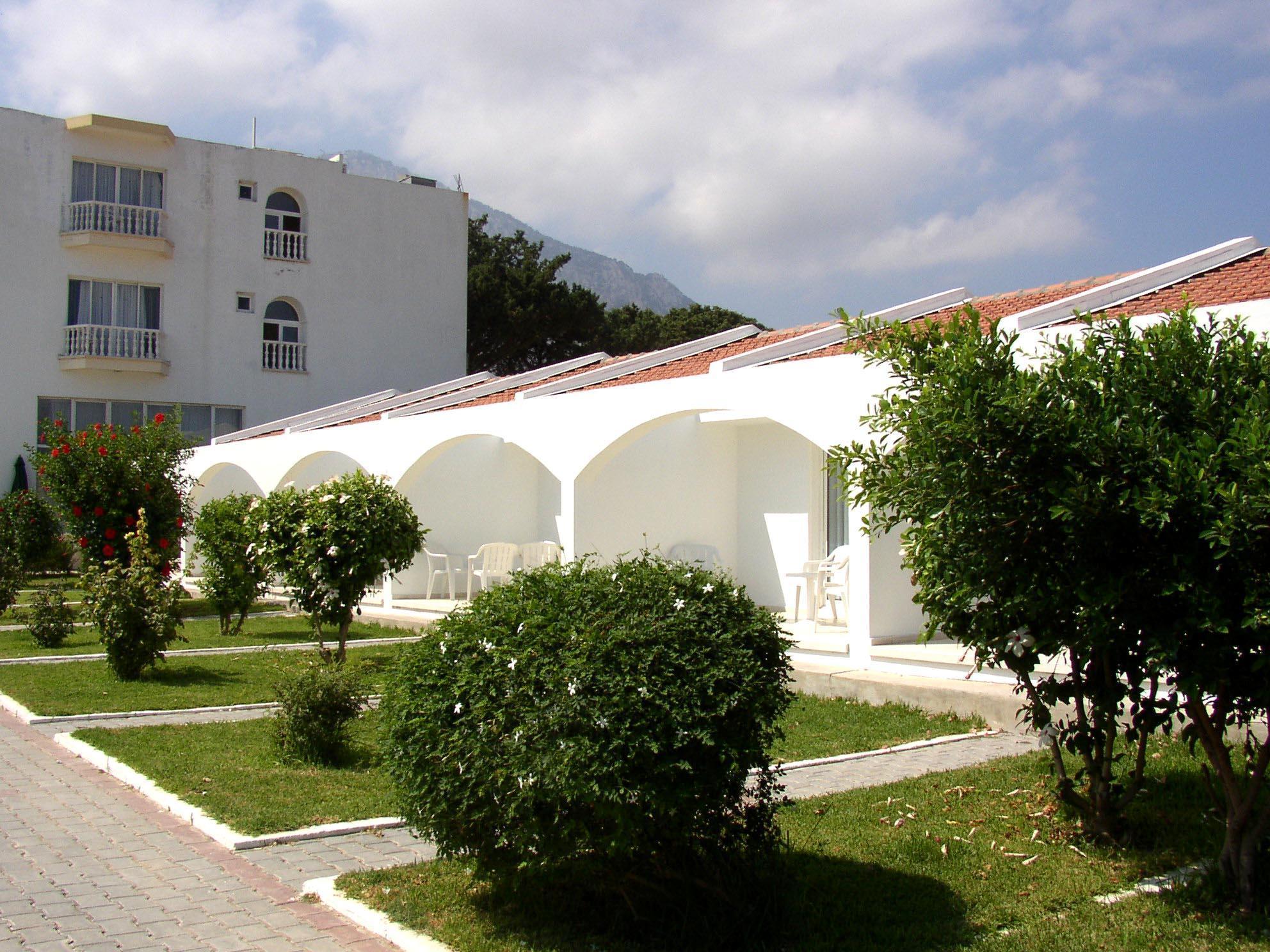 Sempati Hotel Lapta Dış mekan fotoğraf