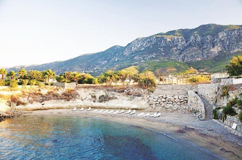Sempati Hotel Lapta Dış mekan fotoğraf